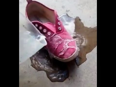 HOW TO  make your shoes waterproof with NO money !
