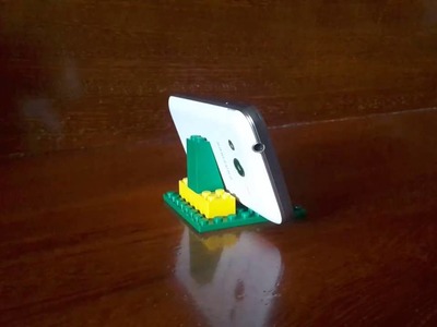 Lego DIY: Making a simple phone stand with Lego