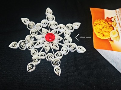 Recycled DIY: How to make Snowflake out of Biscuit Cover - Easy Paper Rangoli - Christmas Decor