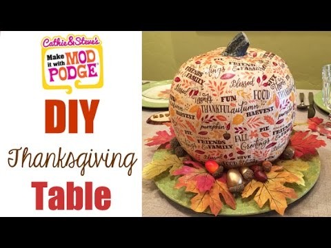 6 Ideas: How to Make a Thanksgiving Tablescape On a Budget!