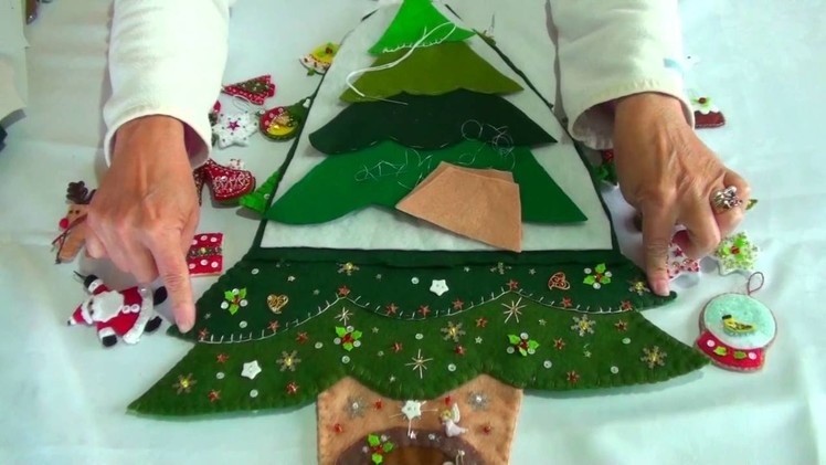 How To Make A Felt Christmas Tree For Small Spaces Tutorial