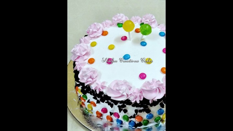 How to Decorate Eggless Blackforest Cake with lots of gems and Chocochips