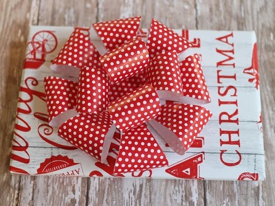 DIY Make a Loop Bow with Wrapping Paper