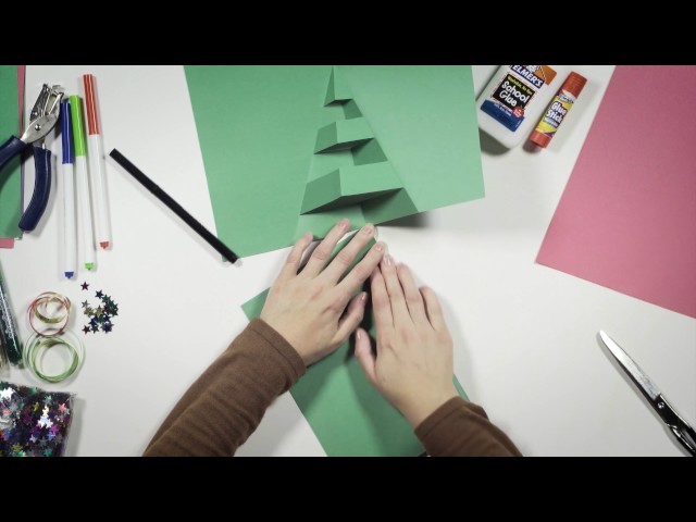 Make your own pop-up Christmas card: Christmas tree