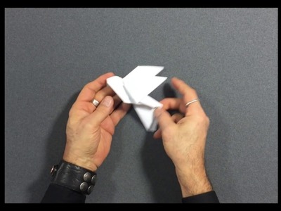 Making an origami dove. Faire une colombe origami  2016