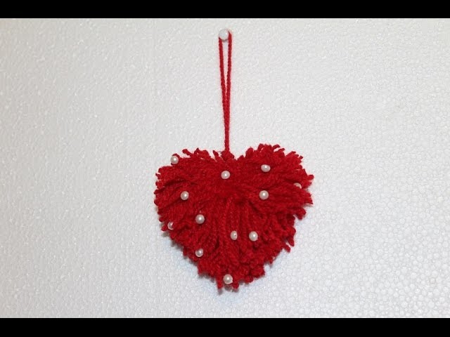 DIY- Easy Valentines Day Craft: DIY Yarn Heart