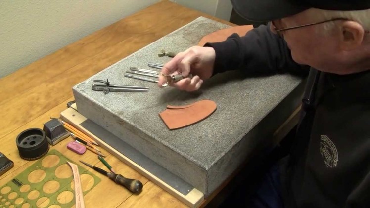 Leather Carving for Beginners Leathercraft Tips on Tooling Leather with Swivel Knife