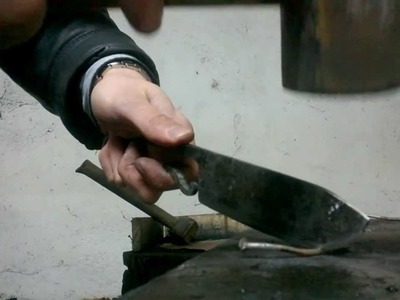 Medieval knife making