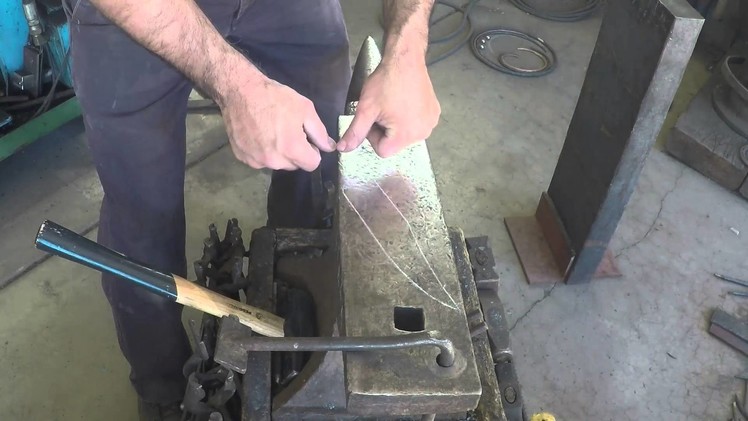 Stag Handle Bowie Part 1 Forging the blade