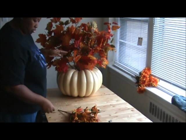 Thanksgiving Project - The Great Pumpkin Centerpiece
