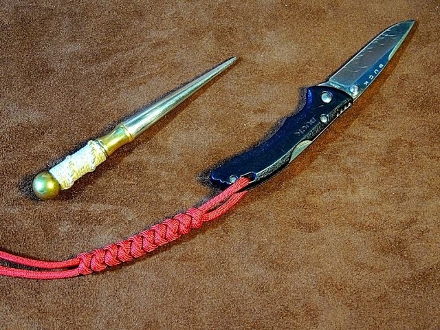 Paracord Snake Knot Knife Lanyard - Simple Easy to Tie Knife Lanyard Tutorial