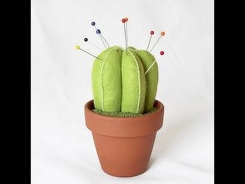 DIY Felt Crafts - How to Make a Felt Pincushion + Tutorial !
