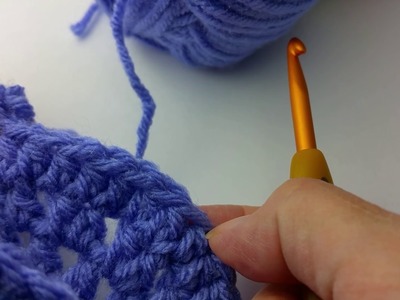 How to crochet - 3rd loop