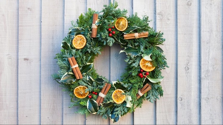 How to make a Traditional Christmas Wreath