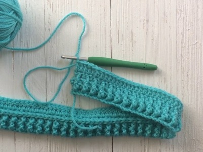 The Ribs and Ridges Crochet Scarf Tutorial