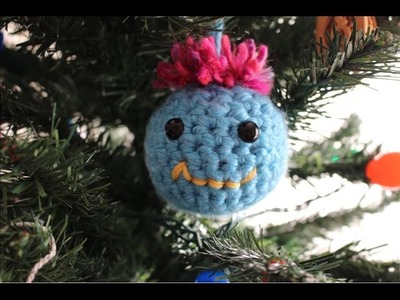 Yarn Friend Crochet Ornament Tutorial