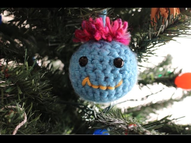 Yarn Friend Crochet Ornament Tutorial