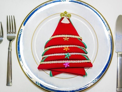 Napkin Folding Christmas Tree by Jimmy Ng
