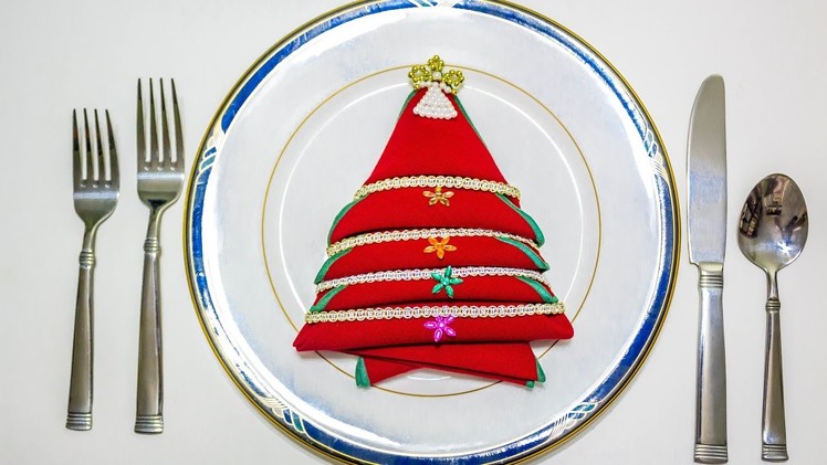 Napkin Folding Christmas Tree by Jimmy Ng