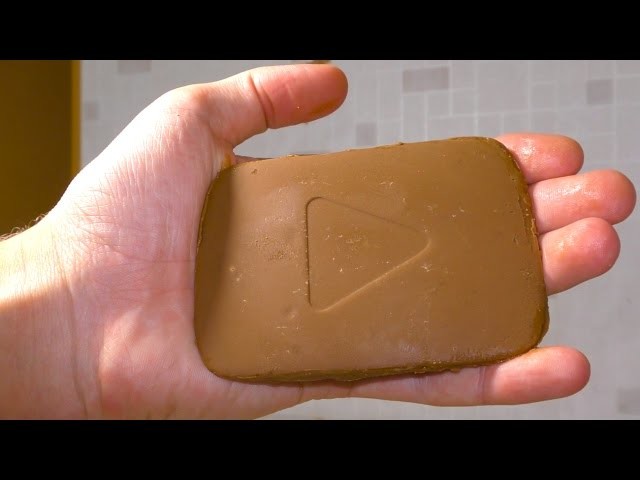 How to make CHOCOLATE YOUTUBE BUTTON