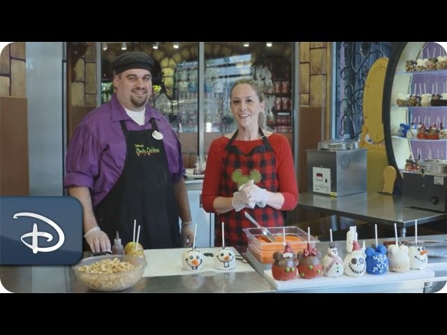 DIY Holiday: How-To Make an Olaf-Inspired Candy Apple | Walt Disney World