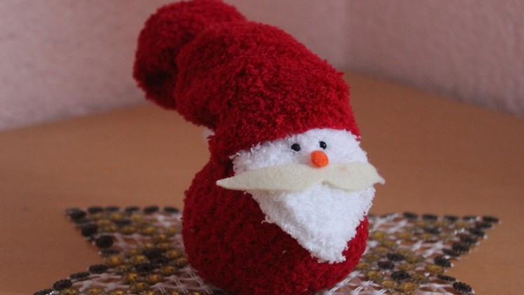 DIY.Weihnachtsmann aus Socken. Santa Claus out of socks