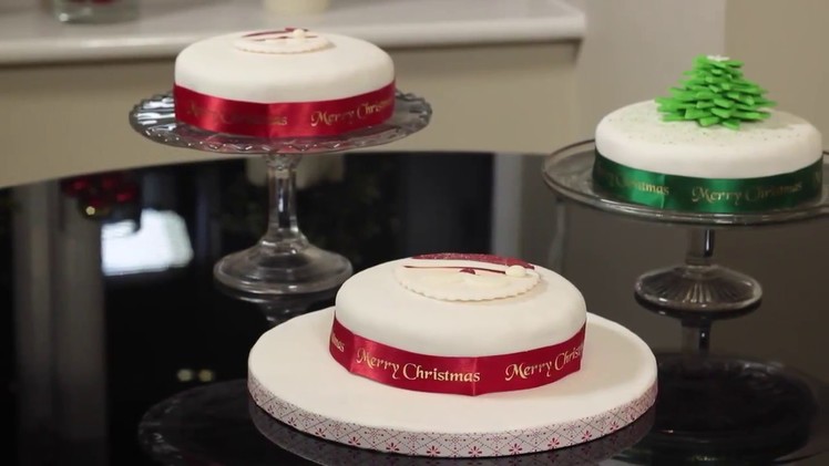 How to make two simple Christmas cake decorations with Persimmon Homes