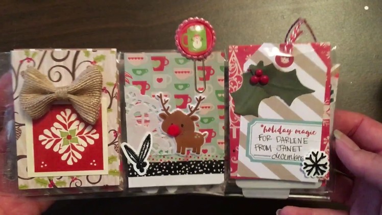 Outgoing Christmas Happy Mail share - 5 pocket letters and 2 loaded envelopes