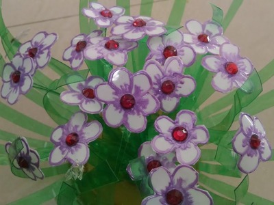 DIY: Flower Vase from plastic bottle