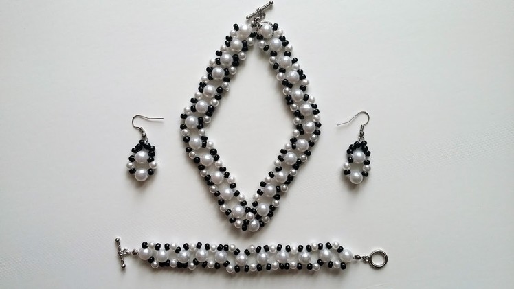DIY black and white jewelry set.Simple and elegant beaded pattern.