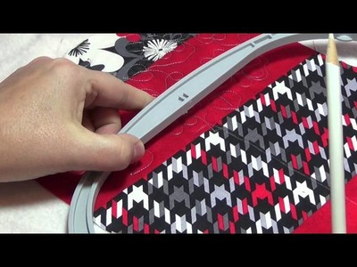 How to Quilt in the Oval Hoop with the BERNINA 880