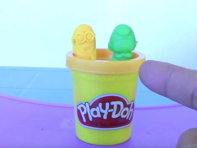 Play-doh Despicable Me 2 Minions and Smurfs 2 - Play Doh Trick