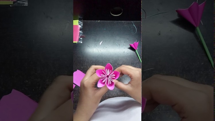 ANOTHER FLOWER DIY !!!!!!!!!! How to make paper flowers with stem-second type