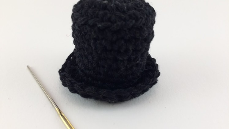 Crochet pattern miniature top hat