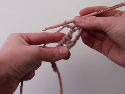 How to crochet crossed stitches | WE ARE KNITTERS