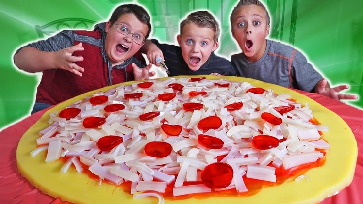 DIY GIANT GUMMY PIZZA! Kids vs FOOD | Family Fun Toys & Games