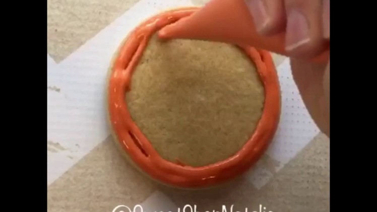 How to decorate a basketball cookie!