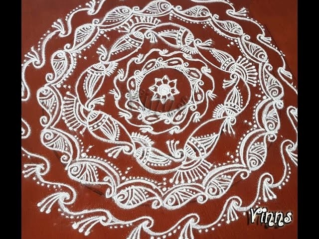 How to Draw Paisleys in a Round Rangoli