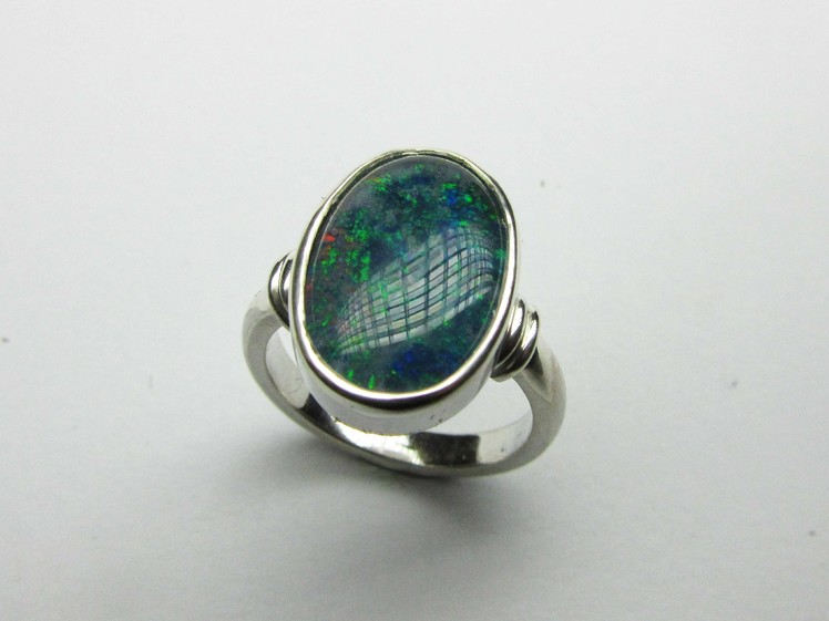 Cabochon opal ring