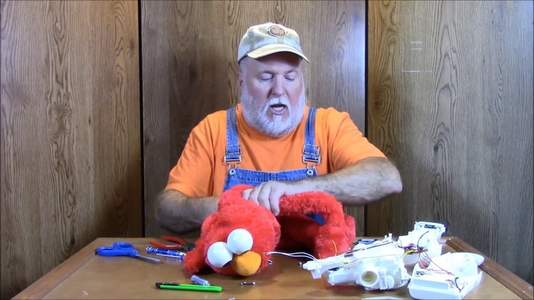 How to Make an Elmo Puppet The Hard Way The DIY Magician