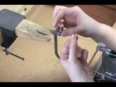 Art Jewelry - Threading a blade in a saw frame