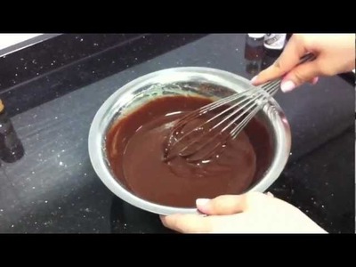 Easy Chocolate Lava Cake (Recipe)