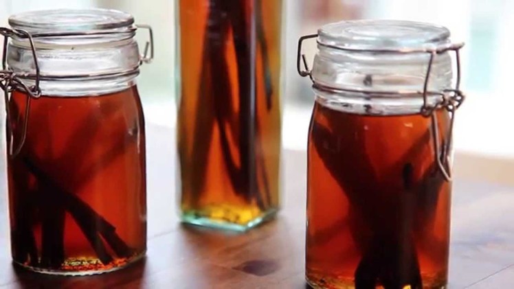Homemade Gifts - How to Make Vanilla Extract