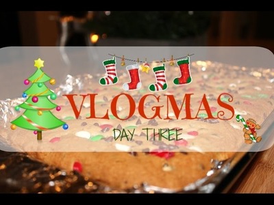 ❄ VLOGMAS DAY 3 ❄ Baking M&M Christmas Cookie Bars