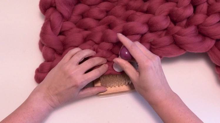 ArtizenHome: Finishing Off Your Arm Knitting Project