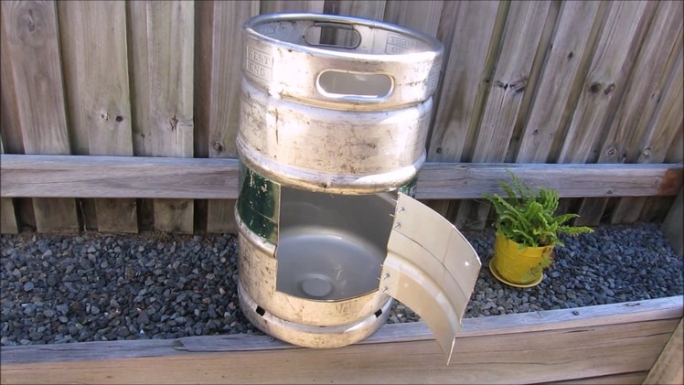 Building a DIY fire pit using a Beer Keg.