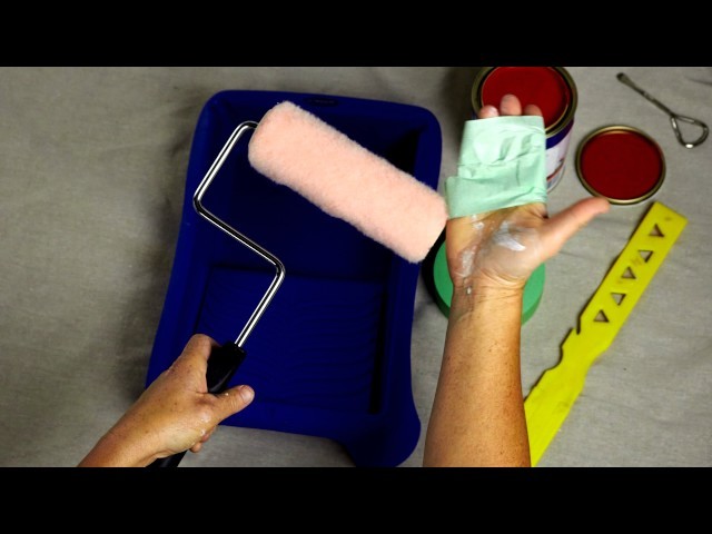 How To Remove Lint From A Paint Roller - D.I.Y. At Bunnings
