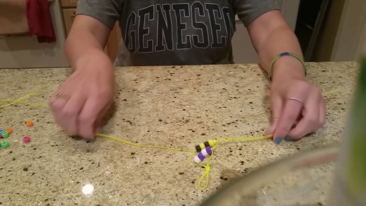 How to create a Iroquois Wampum Belt using string and beads