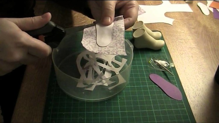 FDS Tutorial: Making insoles using card stock and fabric