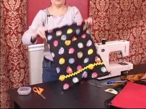 How to Make a Backpack for Kids : How to Turn the Bag in a Backpack